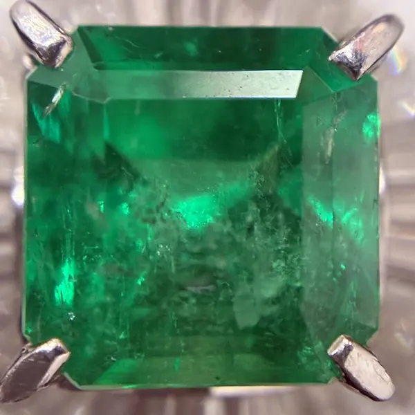 エメラルド　1.83ct