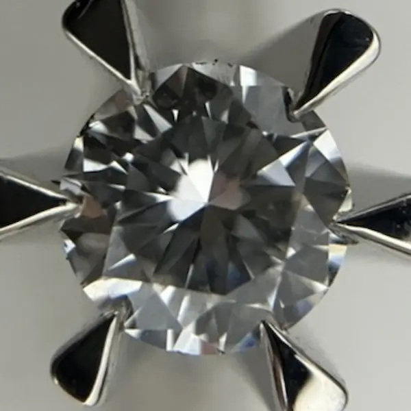 ダイヤ　0.29ct