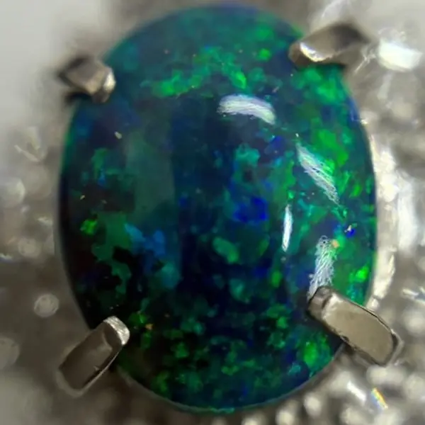 ブラックオパール　1.18ct