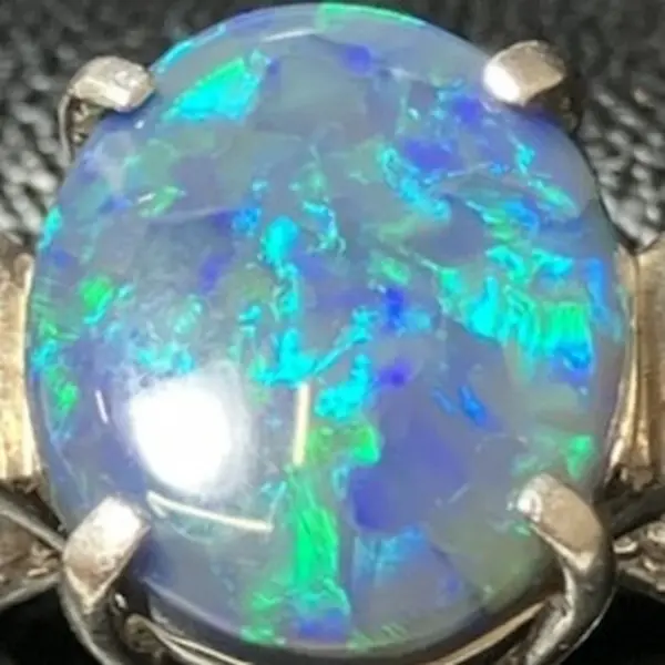 ブラックオパール　3.05ct