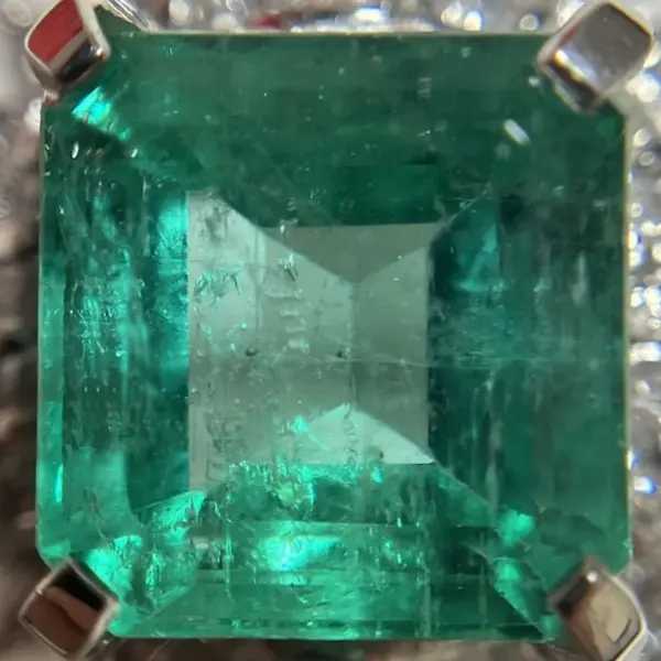 エメラルド　2.5ct
