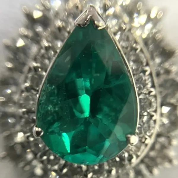 エメラルド　1.98ct