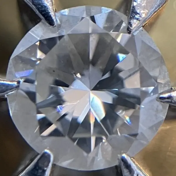 ダイヤ　0.32ct