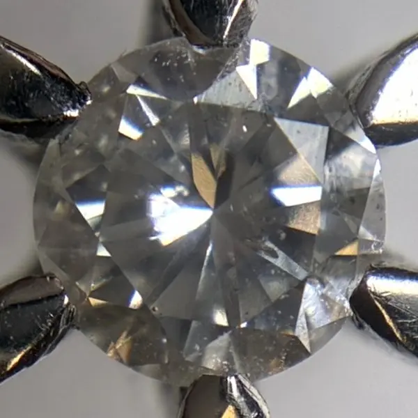 ダイヤ　0.23ct