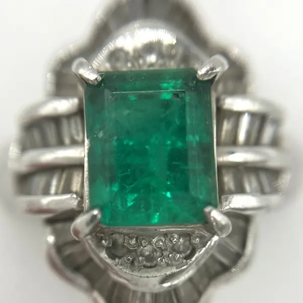 エメラルド　1.69ct