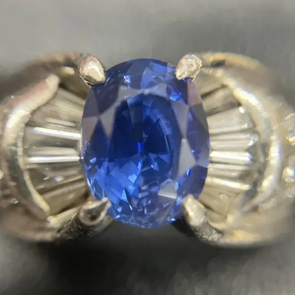 サファイア　2.01ct