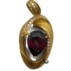 K18 ガーネット・ダイヤ ネックレス/ペンダントトップ 10.54 ct 0.18 ct
