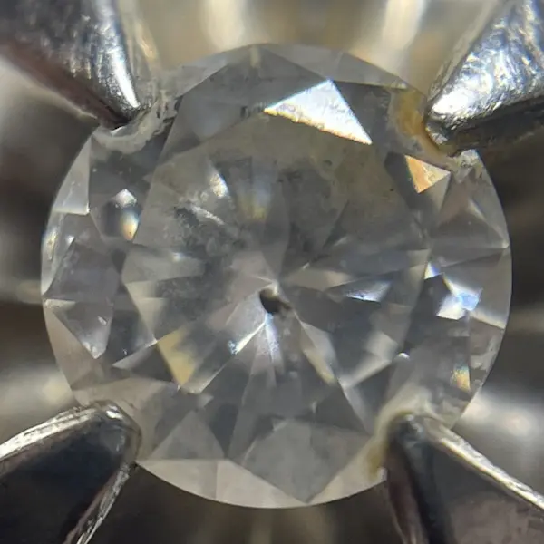 ダイヤ　0.31ct
