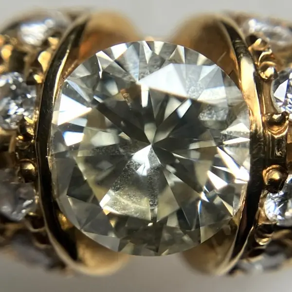 ダイヤ　1.006ct