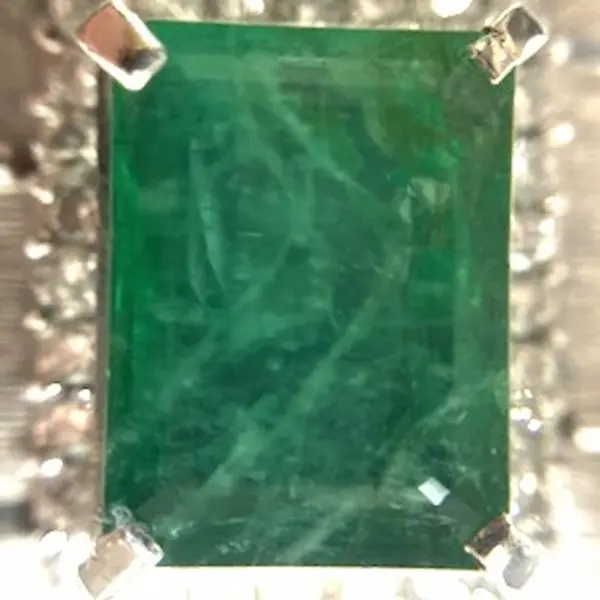 エメラルド　2.41ct