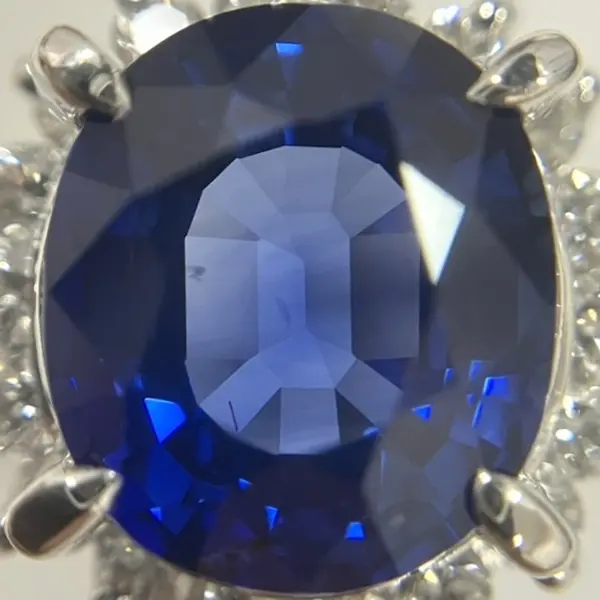 サファイア　3.54ct