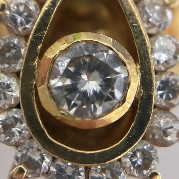 ダイヤ　0.37ct