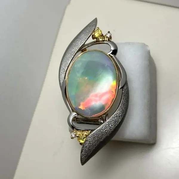 オパール　11.77ct