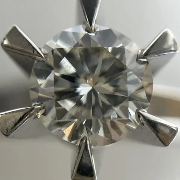 ダイヤ　0.51ct