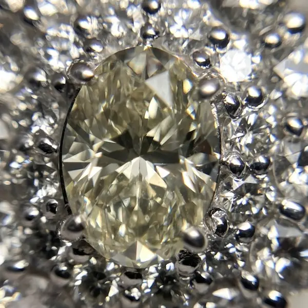 イエローダイヤ　1.033ct