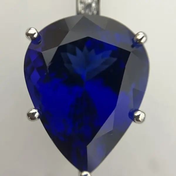 タンザナイト　6.7ct