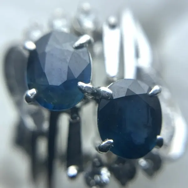 サファイア　0.76ct