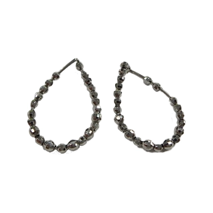 ピアス
